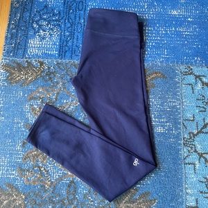 Midnight blue ALO yoga pants.